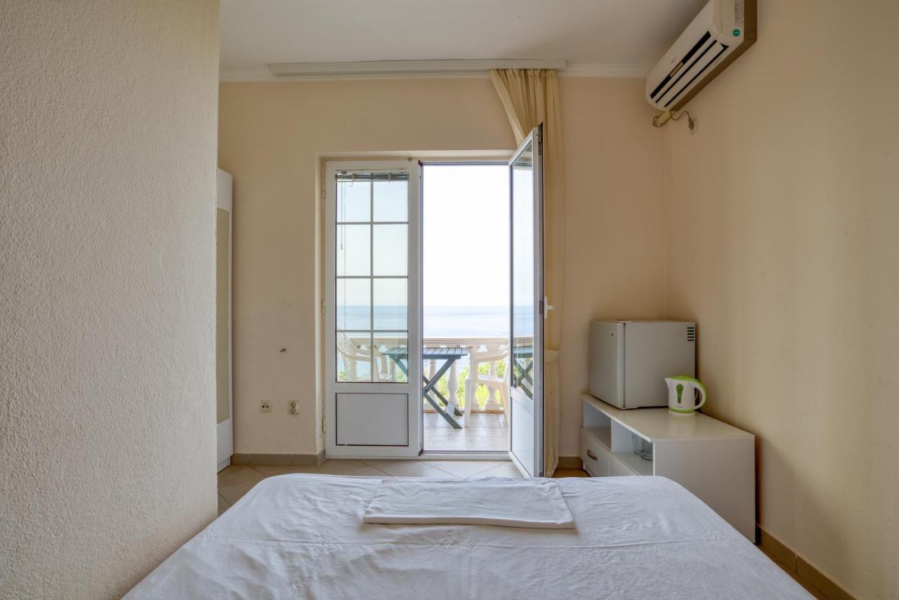 Hostel "Kraljica Snezna " Sutomore Buitenkant foto